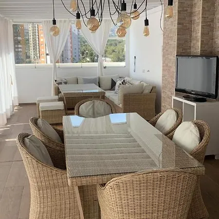 Apartamento FANTÁSTICO ÁTICO con ENORME TERRAZA y CHILL OUT Benidorm Exterior foto