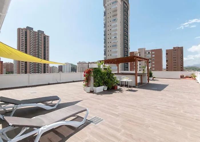 Atico Con Enorme Terraza Y Chill Out Particular