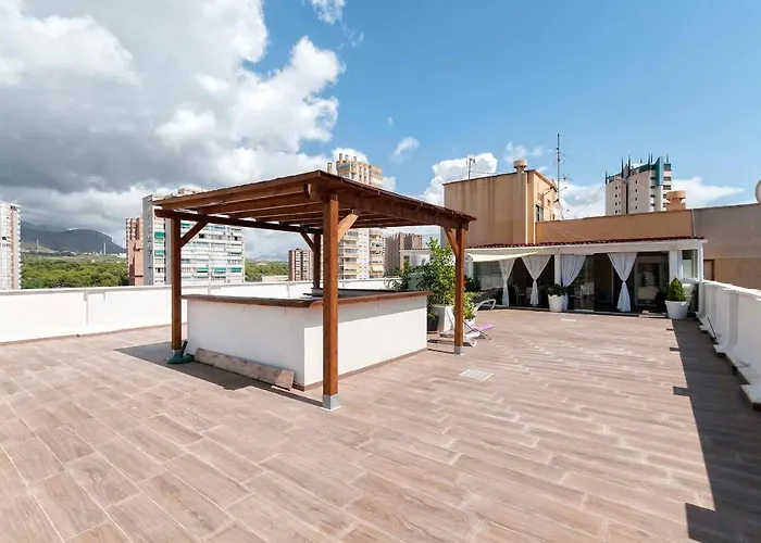 Atico Con Enorme Terraza Y Chill Out Particular