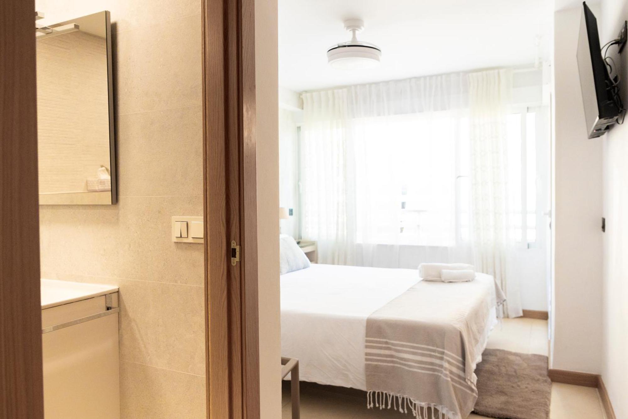 Atico Con Enorme Terraza Y Chill Out Particular Apartament *